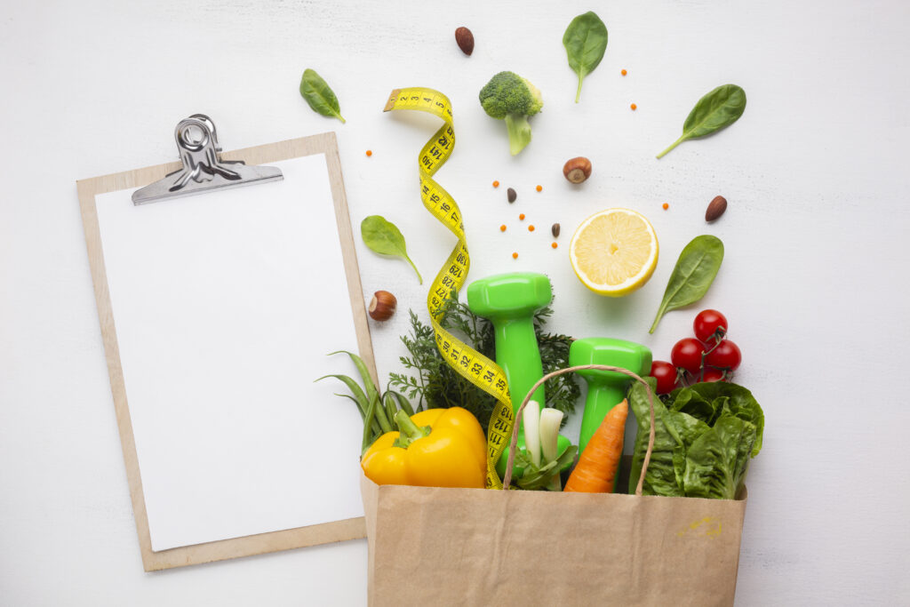 cibo sano e blocco fogli in studio nutrizionista a Ragusa e Vittoria